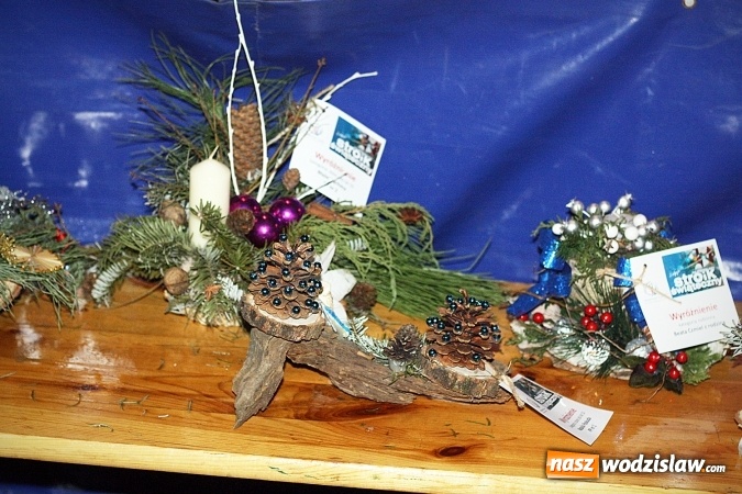 Zdjęcie w galerii na portalu naszwodzislaw.com: Wodzisławianie przełamali się opłatkiem z prezydentem  wiadomości z regionu