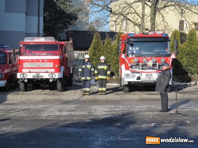 Zdjęcie w galerii na portalu naszwodzislaw.com: OSP Psz&oacute;w z nowym wozem strażackim wiadomości z regionu