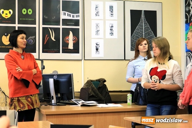 Zdjęcie w galerii na portalu naszwodzislaw.com: Młodzież bytomskiego Technikum zainteresowana studiami w Raciborzu  wiadomości z regionu