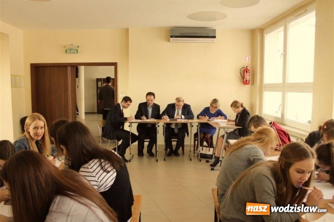 Zdjęcie w galerii na portalu naszwodzislaw.com: Wodzisław: ZSP w obronie praw człowieka wiadomości z regionu