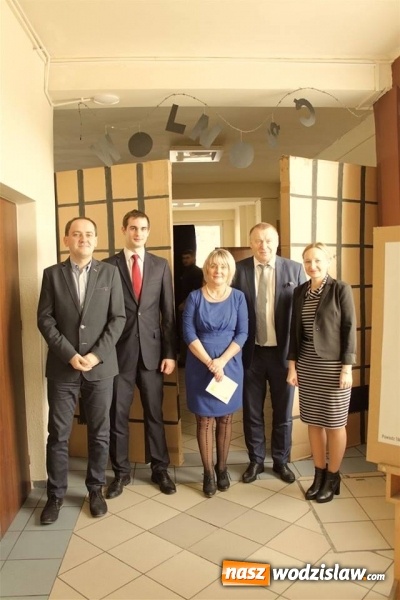 Zdjęcie w galerii na portalu naszwodzislaw.com: Wodzisław: ZSP w obronie praw człowieka wiadomości z regionu