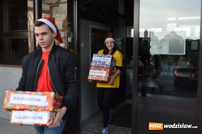 Zdjęcie w galerii na portalu naszwodzislaw.com: Szlachetna Paczka w ZST. Łączna wartość pomocy zamknęła się w kwocie 8170 zł  wiadomości z regionu