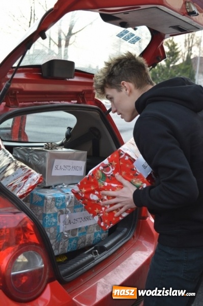 Zdjęcie w galerii na portalu naszwodzislaw.com: Szlachetna Paczka w ZST. Łączna wartość pomocy zamknęła się w kwocie 8170 zł  wiadomości z regionu