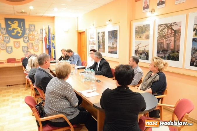Zdjęcie w galerii na portalu naszwodzislaw.com: Wójt Marklowic spotkał się z przedstawicielami organizacji pozarządowych. Jest zwiększona dotacja  wiadomości z regionu