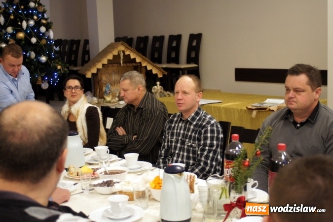 Zdjęcie w galerii na portalu naszwodzislaw.com: Piłkarze i działacze Startu Mszana spotkali się przy opłatku wiadomości z regionu