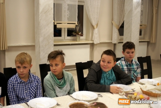 Zdjęcie w galerii na portalu naszwodzislaw.com: Piłkarze i działacze Startu Mszana spotkali się przy opłatku wiadomości z regionu