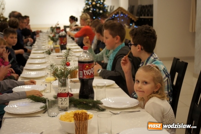 Zdjęcie w galerii na portalu naszwodzislaw.com: Piłkarze i działacze Startu Mszana spotkali się przy opłatku wiadomości z regionu