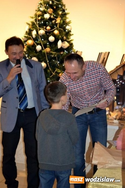 Zdjęcie w galerii na portalu naszwodzislaw.com: Piłkarze i działacze Startu Mszana spotkali się przy opłatku wiadomości z regionu