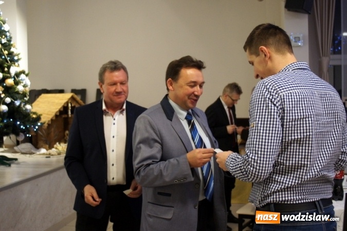 Zdjęcie w galerii na portalu naszwodzislaw.com: Piłkarze i działacze Startu Mszana spotkali się przy opłatku wiadomości z regionu