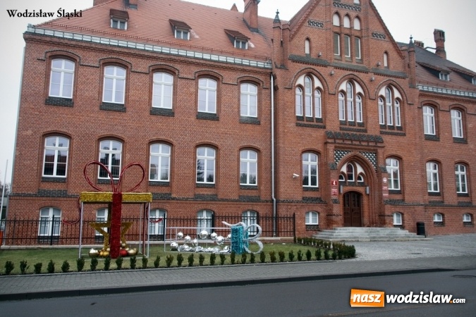 Zdjęcie w galerii na portalu naszwodzislaw.com: Lubomia, Pszów, Mszana, Godów, Gorzyce, Marklowice, Radlin, Rydułtowy i Wodzisław Śląski. Zobacz jak gminy naszego powiatu zostały ustrojone na święta wiadomości z regionu