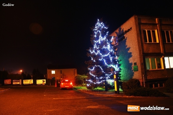Zdjęcie w galerii na portalu naszwodzislaw.com: Lubomia, Pszów, Mszana, Godów, Gorzyce, Marklowice, Radlin, Rydułtowy i Wodzisław Śląski. Zobacz jak gminy naszego powiatu zostały ustrojone na święta wiadomości z regionu