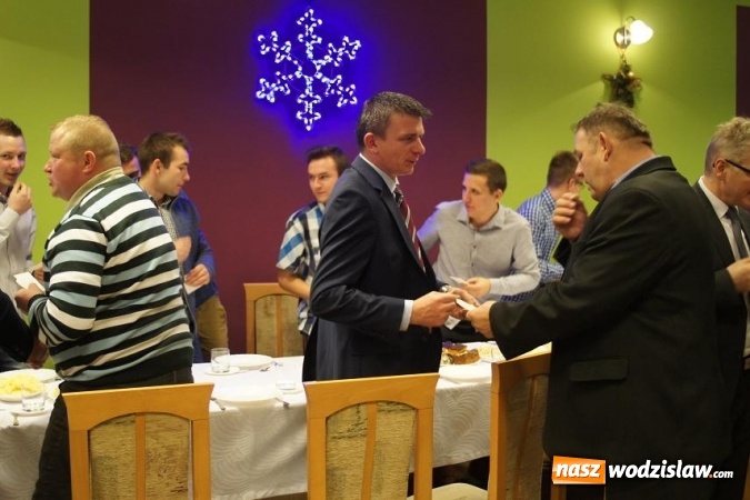 Zdjęcie w galerii na portalu naszwodzislaw.com: Spotkanie opłatkowe Klubu Sportowego Płomień Połomia wiadomości z regionu