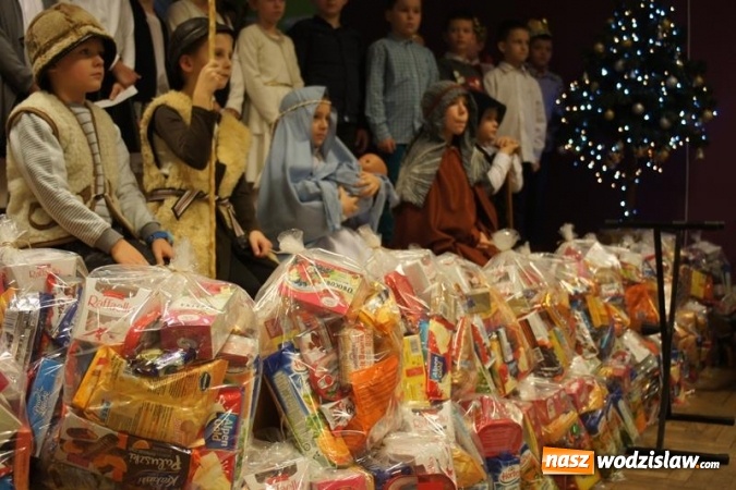 Zdjęcie w galerii na portalu naszwodzislaw.com: Świąteczne spotkanie przy opłatku dla podopiecznych Ośrodka Pomocy Społecznej wiadomości z regionu