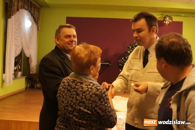 Zdjęcie w galerii na portalu naszwodzislaw.com: Świąteczne spotkanie przy opłatku dla podopiecznych Ośrodka Pomocy Społecznej wiadomości z regionu