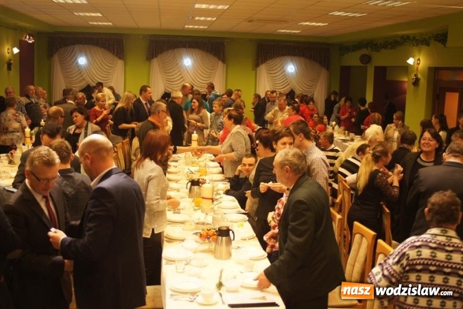 Zdjęcie w galerii na portalu naszwodzislaw.com: Świąteczne spotkanie przy opłatku dla podopiecznych Ośrodka Pomocy Społecznej wiadomości z regionu