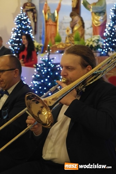 Zdjęcie w galerii na portalu naszwodzislaw.com: Świąteczno-noworoczny koncert w Zawadzie wiadomości z regionu