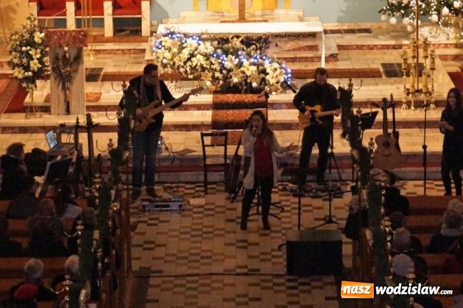 Zdjęcie w galerii na portalu naszwodzislaw.com: Gabriela Gąsior & Holy Noiz. Za nami koncert kolędowy wiadomości z regionu