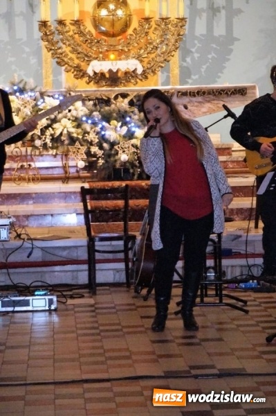 Zdjęcie w galerii na portalu naszwodzislaw.com: Gabriela Gąsior & Holy Noiz. Za nami koncert kolędowy wiadomości z regionu