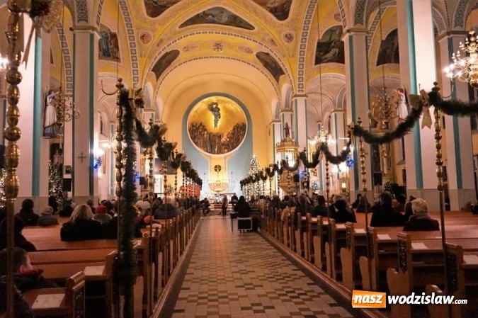 Zdjęcie w galerii na portalu naszwodzislaw.com: Gabriela Gąsior & Holy Noiz. Za nami koncert kolędowy wiadomości z regionu