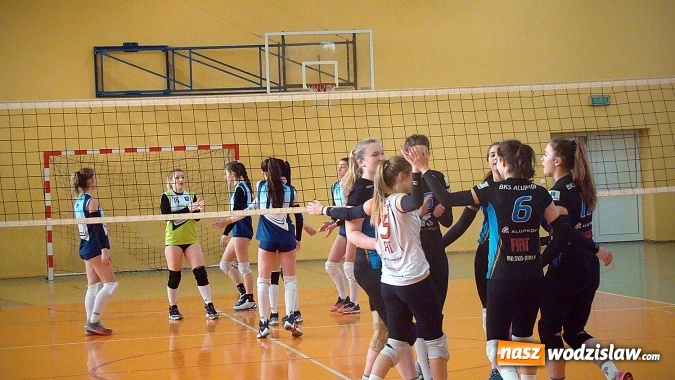 Zdjęcie w galerii na portalu naszwodzislaw.com: Puchar Prezydenta Miasta dla siatkarek z Bielska-Białej  wiadomości z regionu