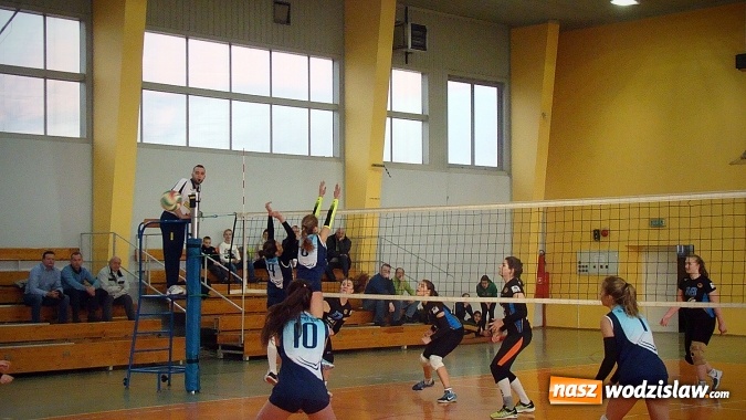 Zdjęcie w galerii na portalu naszwodzislaw.com: Puchar Prezydenta Miasta dla siatkarek z Bielska-Białej  wiadomości z regionu