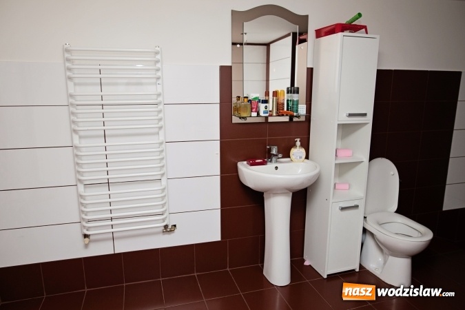 Zdjęcie w galerii na portalu naszwodzislaw.com: Na święta otrzymali nowy dom. Stowarzyszenie Piękne Anioły zakończyło kolejny remont wiadomości z regionu