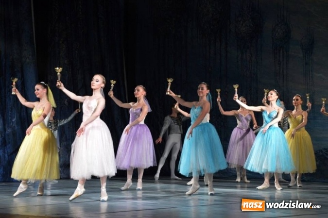Zdjęcie w galerii na portalu naszwodzislaw.com: Radlin: Jezioro Łabędzie w wykonaniu niepowtarzalnego Imperial Lviv Ballet. FOTORELACJA wiadomości z regionu