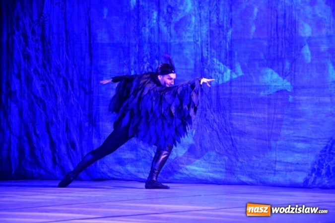 Zdjęcie w galerii na portalu naszwodzislaw.com: Radlin: Jezioro Łabędzie w wykonaniu niepowtarzalnego Imperial Lviv Ballet. FOTORELACJA wiadomości z regionu