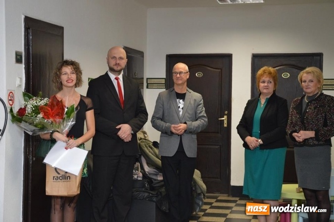 Zdjęcie w galerii na portalu naszwodzislaw.com: Radlin: Otwarcie wystawy malarstwa Anety Gajos wiadomości z regionu
