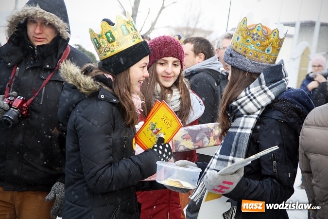 Zdjęcie w galerii na portalu naszwodzislaw.com: To już się stało tradycją. Orszak Trzech Króli przeszedł przez Turzę Śląską  wiadomości z regionu