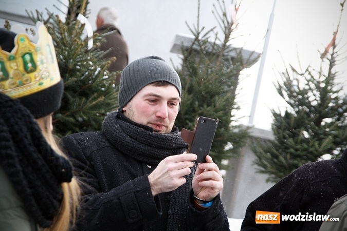 Zdjęcie w galerii na portalu naszwodzislaw.com: To już się stało tradycją. Orszak Trzech Króli przeszedł przez Turzę Śląską  wiadomości z regionu