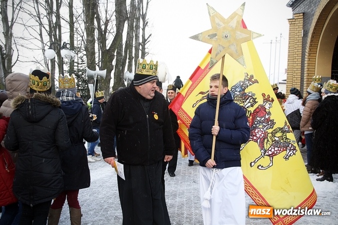 Zdjęcie w galerii na portalu naszwodzislaw.com: To już się stało tradycją. Orszak Trzech Króli przeszedł przez Turzę Śląską  wiadomości z regionu
