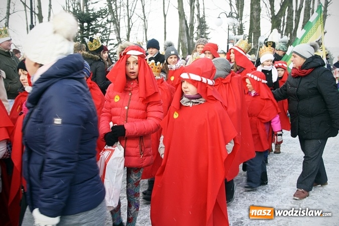 Zdjęcie w galerii na portalu naszwodzislaw.com: To już się stało tradycją. Orszak Trzech Króli przeszedł przez Turzę Śląską  wiadomości z regionu