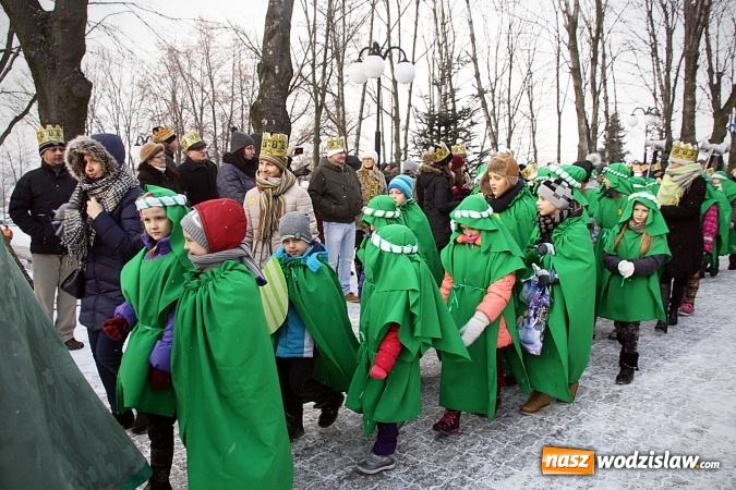 Zdjęcie w galerii na portalu naszwodzislaw.com: To już się stało tradycją. Orszak Trzech Króli przeszedł przez Turzę Śląską  wiadomości z regionu