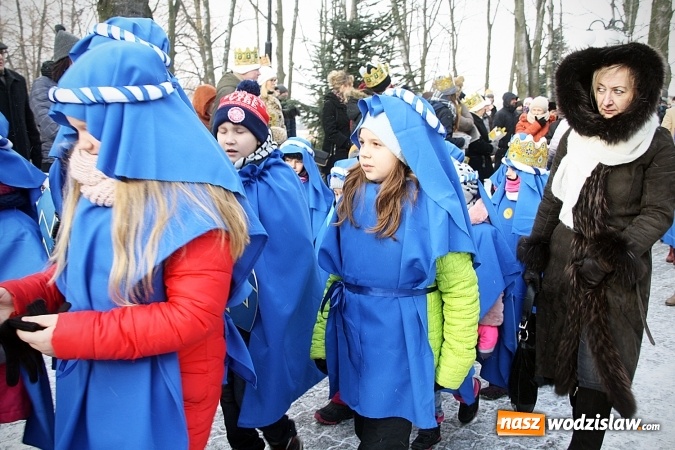 Zdjęcie w galerii na portalu naszwodzislaw.com: To już się stało tradycją. Orszak Trzech Króli przeszedł przez Turzę Śląską  wiadomości z regionu