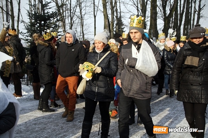 Zdjęcie w galerii na portalu naszwodzislaw.com: To już się stało tradycją. Orszak Trzech Króli przeszedł przez Turzę Śląską  wiadomości z regionu