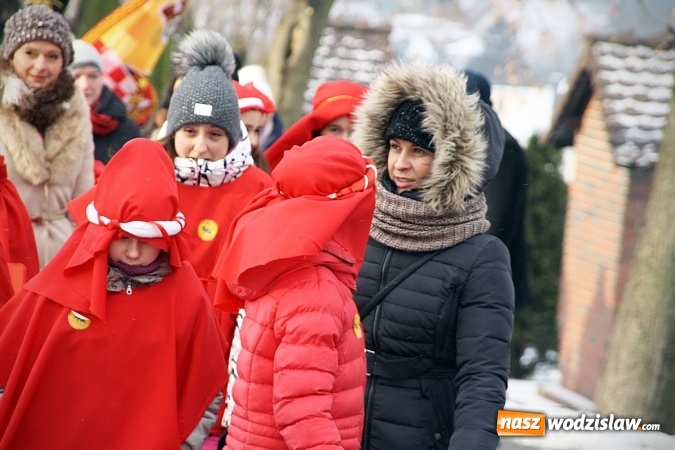 Zdjęcie w galerii na portalu naszwodzislaw.com: To już się stało tradycją. Orszak Trzech Króli przeszedł przez Turzę Śląską  wiadomości z regionu