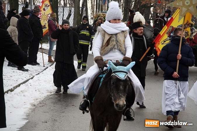 Zdjęcie w galerii na portalu naszwodzislaw.com: To już się stało tradycją. Orszak Trzech Króli przeszedł przez Turzę Śląską  wiadomości z regionu