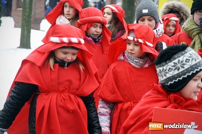 Zdjęcie w galerii na portalu naszwodzislaw.com: To już się stało tradycją. Orszak Trzech Króli przeszedł przez Turzę Śląską  wiadomości z regionu