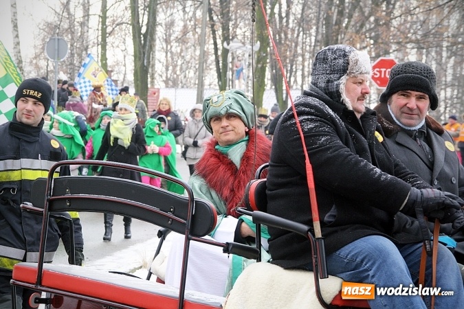 Zdjęcie w galerii na portalu naszwodzislaw.com: To już się stało tradycją. Orszak Trzech Króli przeszedł przez Turzę Śląską  wiadomości z regionu