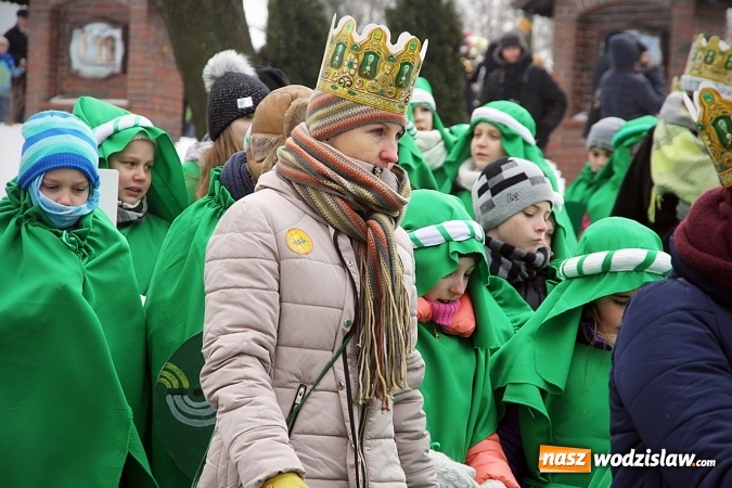 Zdjęcie w galerii na portalu naszwodzislaw.com: To już się stało tradycją. Orszak Trzech Króli przeszedł przez Turzę Śląską  wiadomości z regionu