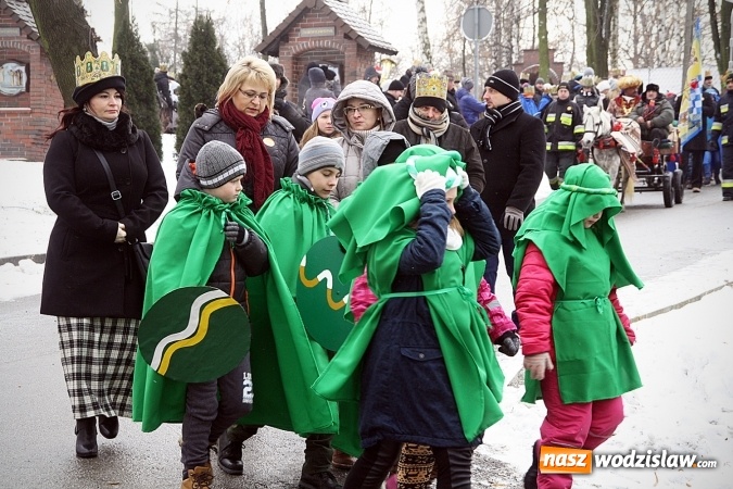 Zdjęcie w galerii na portalu naszwodzislaw.com: To już się stało tradycją. Orszak Trzech Króli przeszedł przez Turzę Śląską  wiadomości z regionu