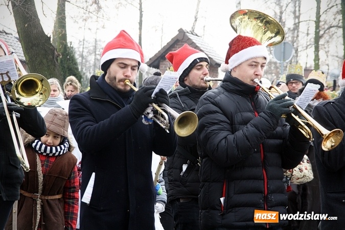 Zdjęcie w galerii na portalu naszwodzislaw.com: To już się stało tradycją. Orszak Trzech Króli przeszedł przez Turzę Śląską  wiadomości z regionu