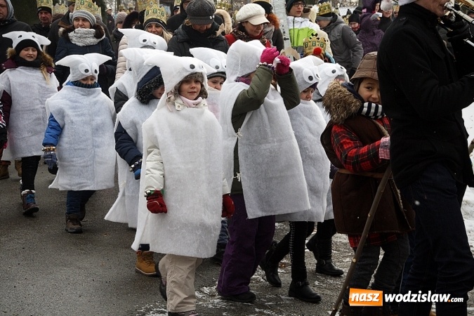 Zdjęcie w galerii na portalu naszwodzislaw.com: To już się stało tradycją. Orszak Trzech Króli przeszedł przez Turzę Śląską  wiadomości z regionu