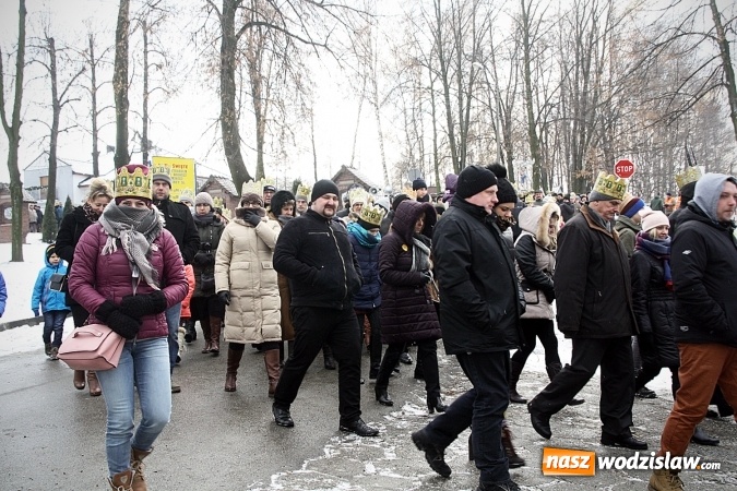 Zdjęcie w galerii na portalu naszwodzislaw.com: To już się stało tradycją. Orszak Trzech Króli przeszedł przez Turzę Śląską  wiadomości z regionu
