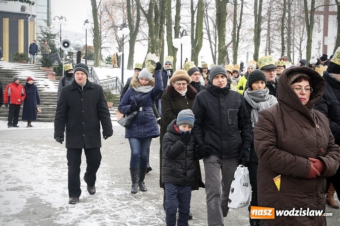 Zdjęcie w galerii na portalu naszwodzislaw.com: To już się stało tradycją. Orszak Trzech Króli przeszedł przez Turzę Śląską  wiadomości z regionu