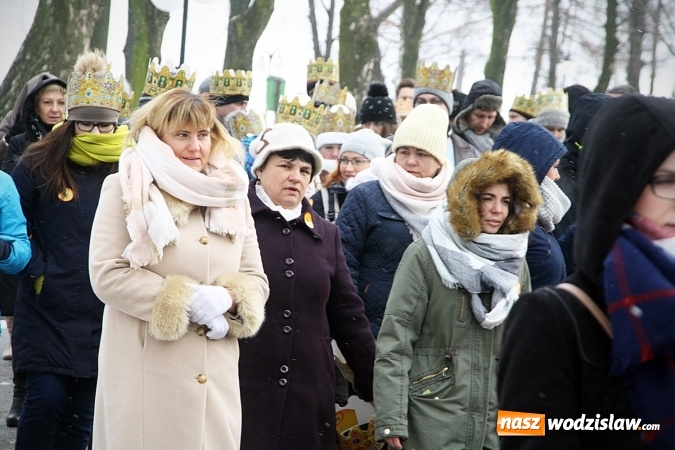 Zdjęcie w galerii na portalu naszwodzislaw.com: To już się stało tradycją. Orszak Trzech Króli przeszedł przez Turzę Śląską  wiadomości z regionu