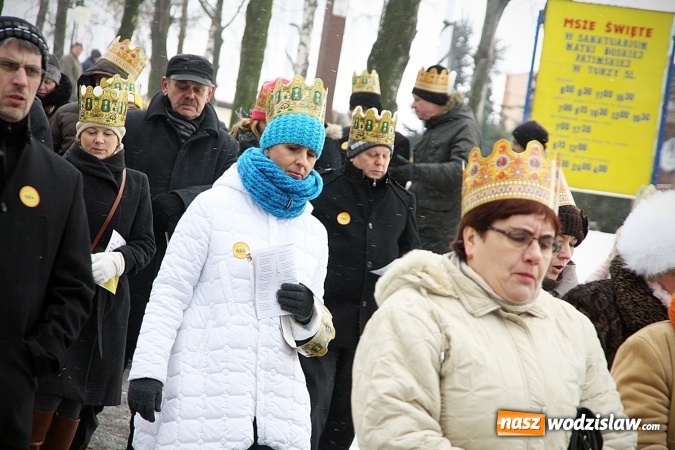 Zdjęcie w galerii na portalu naszwodzislaw.com: To już się stało tradycją. Orszak Trzech Króli przeszedł przez Turzę Śląską  wiadomości z regionu