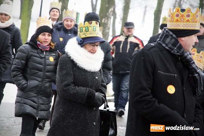 Zdjęcie w galerii na portalu naszwodzislaw.com: To już się stało tradycją. Orszak Trzech Króli przeszedł przez Turzę Śląską  wiadomości z regionu