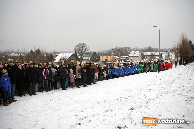 Zdjęcie w galerii na portalu naszwodzislaw.com: To już się stało tradycją. Orszak Trzech Króli przeszedł przez Turzę Śląską  wiadomości z regionu